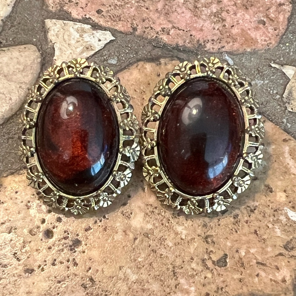 Vintage Clip-on Earrings